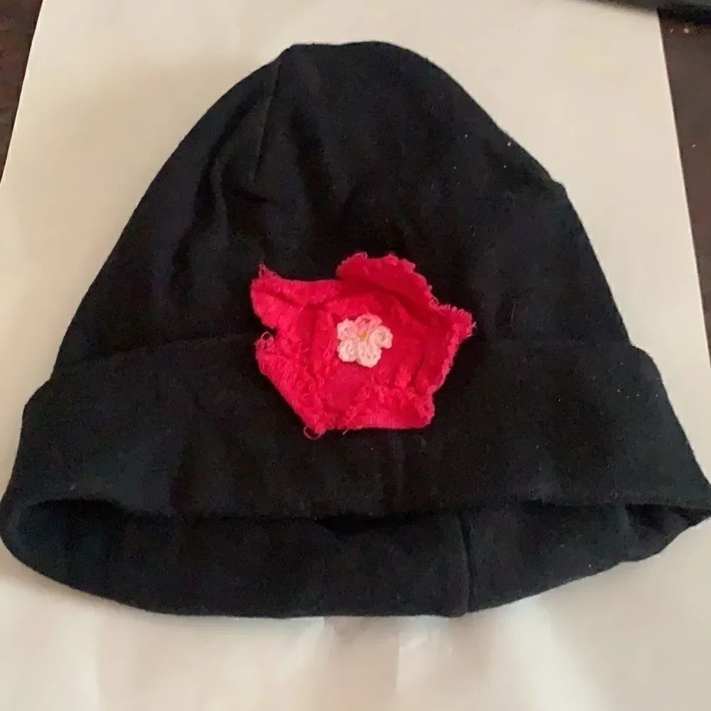 Tega Baby 12-24 month black hat with pink flower
